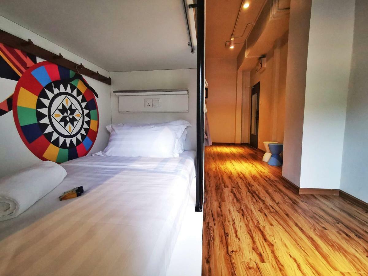 Toojou Kota Kinabalu Hotel Ngoại thất bức ảnh